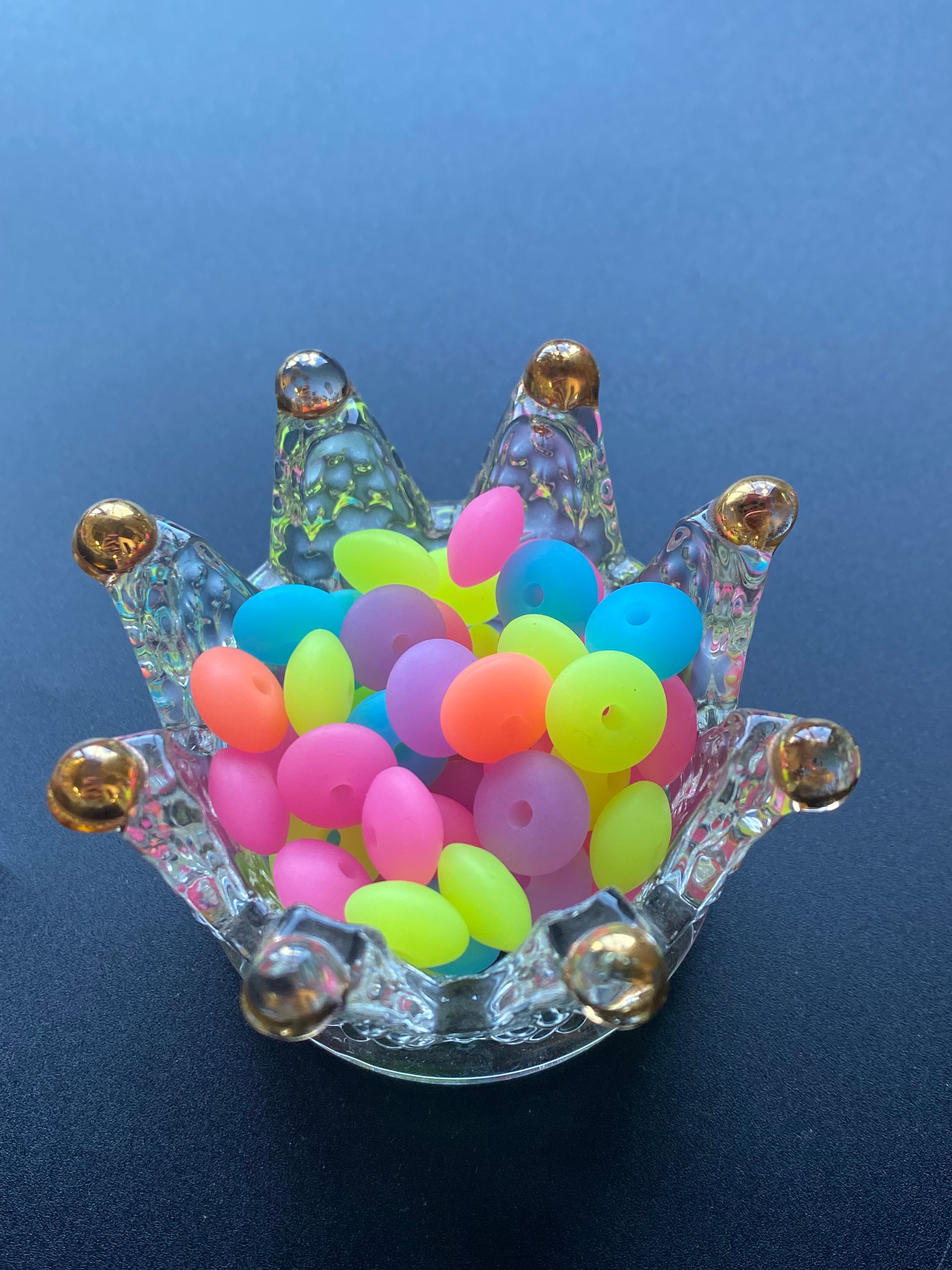 How Can Small Businesses Source Matte and Glow Beads Wholesale?